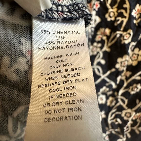 LOFT Floral Lace-Up Tank Top in Black with White and Red Design - Picture 5 of 5